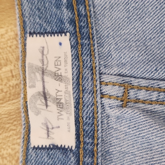 FP WE THE FREE Straight Leg Raw Hem Jeans, size 27 - Picture 9 of 13